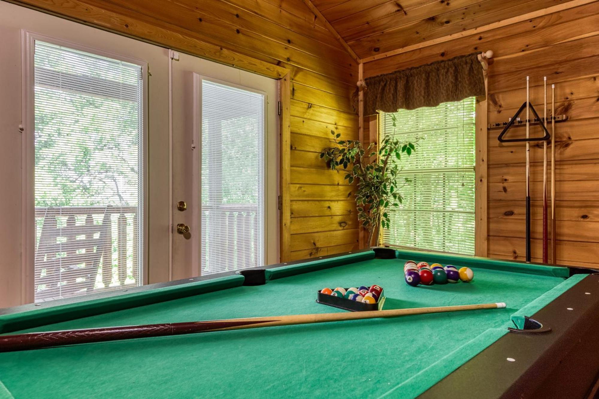 Suite Sensations Pigeon Forge Extérieur photo